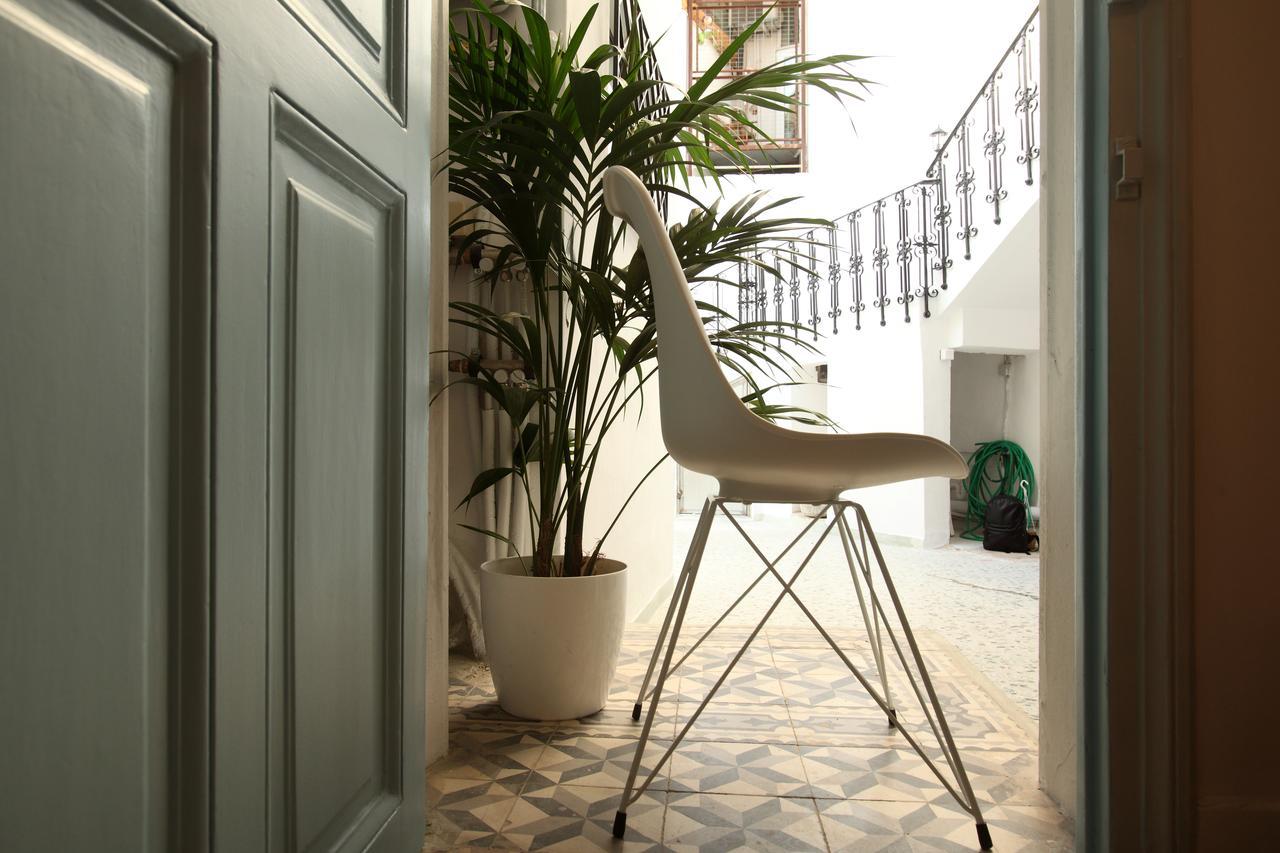 Live In Athens, Thiseio Historic House Экстерьер фото