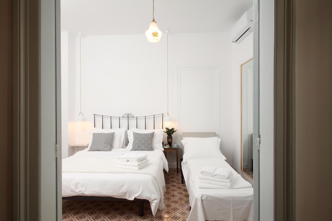 Live In Athens, Thiseio Historic House Экстерьер фото