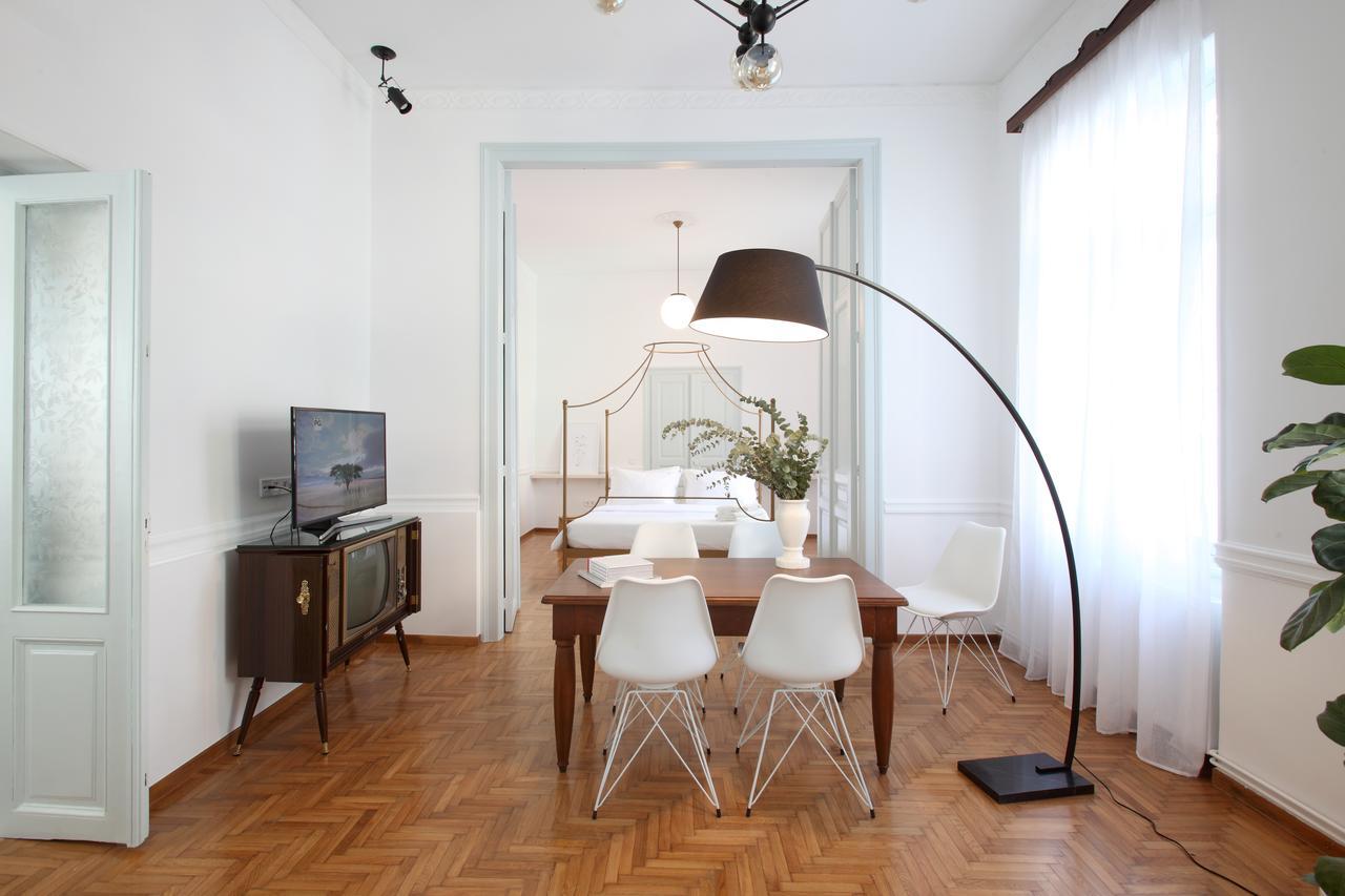 Live In Athens, Thiseio Historic House Экстерьер фото