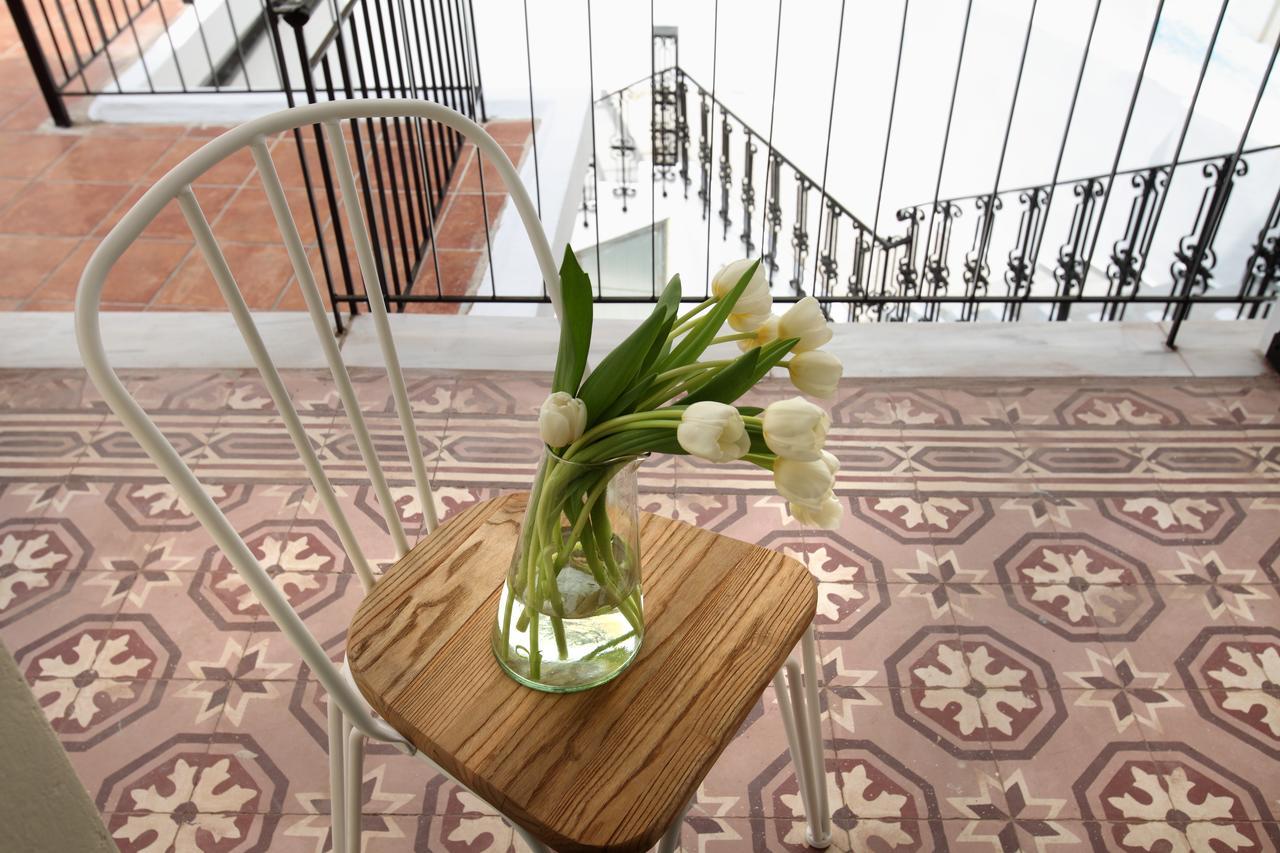 Live In Athens, Thiseio Historic House Экстерьер фото