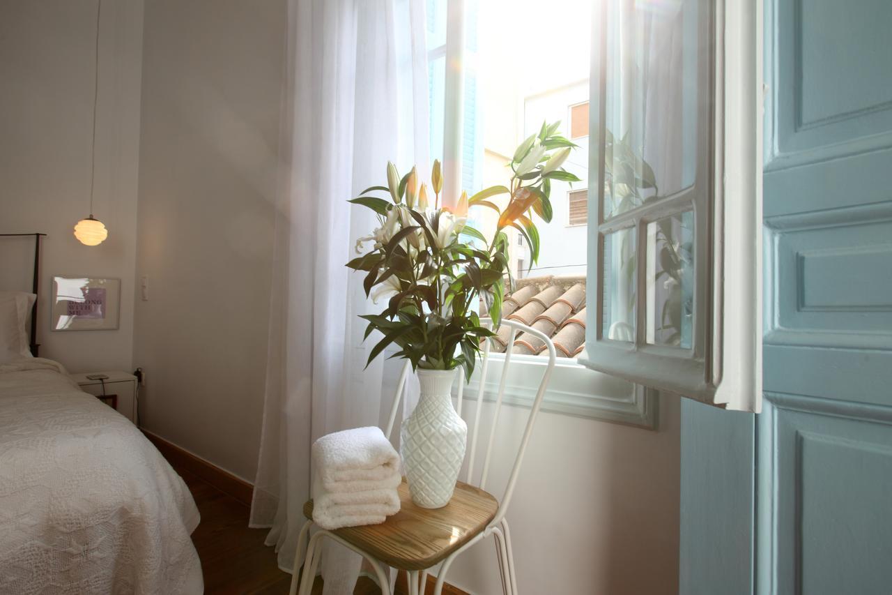 Live In Athens, Thiseio Historic House Экстерьер фото