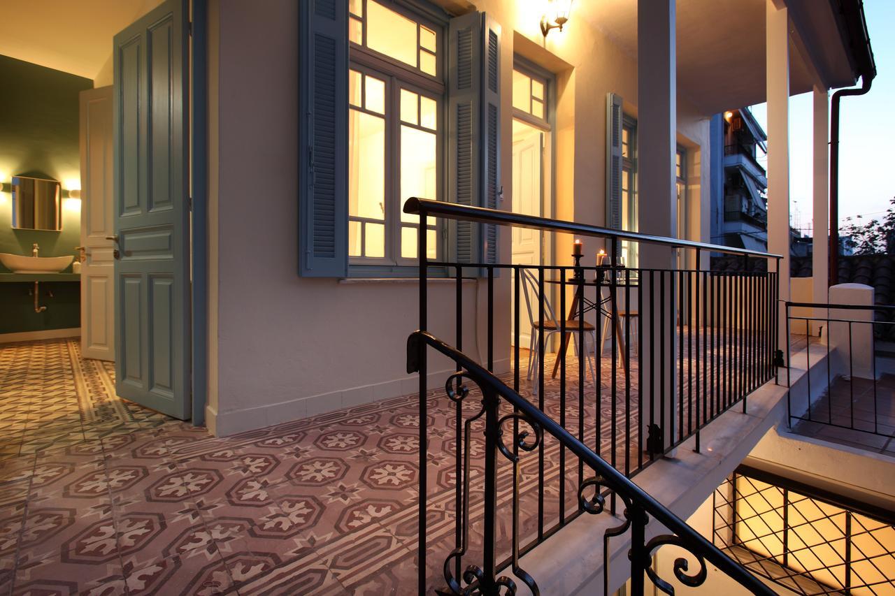 Live In Athens, Thiseio Historic House Экстерьер фото