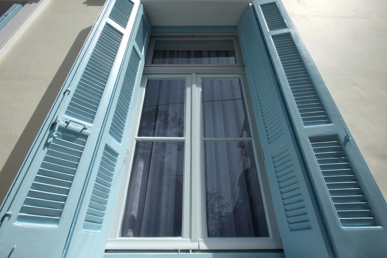 Live In Athens, Thiseio Historic House Экстерьер фото