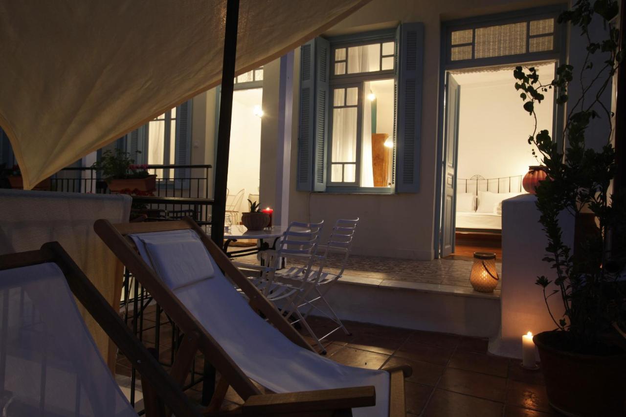 Live In Athens, Thiseio Historic House Экстерьер фото